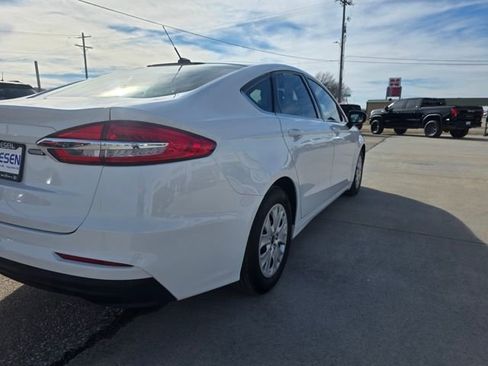 Used 2019 Ford Fusion S image 24