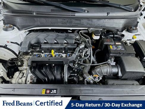 Certified 2024 Hyundai Venue Limited FWD image 31
