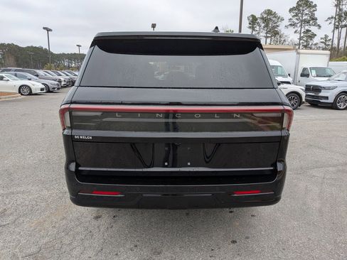 Certified 2025 Lincoln Navigator Black Label image 6