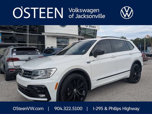 Used 2020 Volkswagen Tiguan SE R-Line FWD image 1