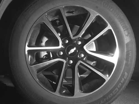 Used 2025 Chevrolet TrailBlazer LT FWD image 12