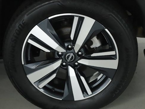 Certified 2023 Nissan Rogue SL w/ SL Premium Package AWD/4WD image 42