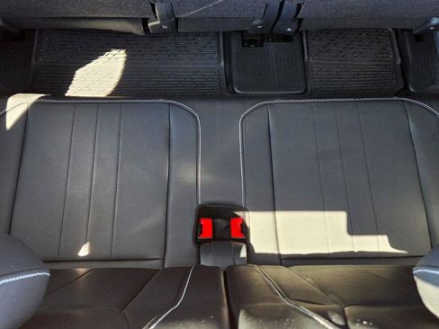 Certified 2023 Volkswagen Tiguan SE w/ Panoramic Sunroof Package FWD image 64