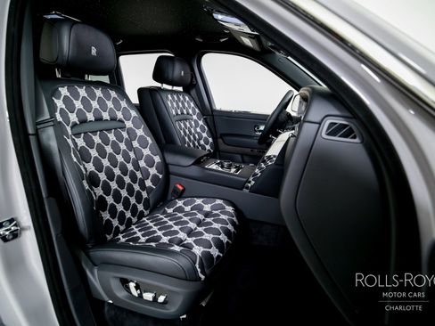 New 2026 Rolls-Royce Cullinan image 35