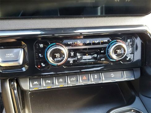 Used 2025 GMC Sierra 1500 AT4 w/ AT4 Preferred Package image 15