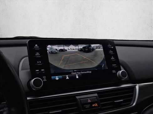 Used 2021 Honda Accord Sport image 17