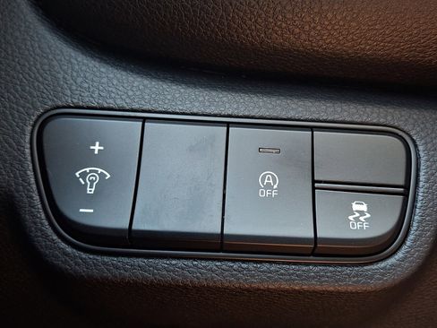 New 2026 Kia Seltos LX AWD/4WD image 17
