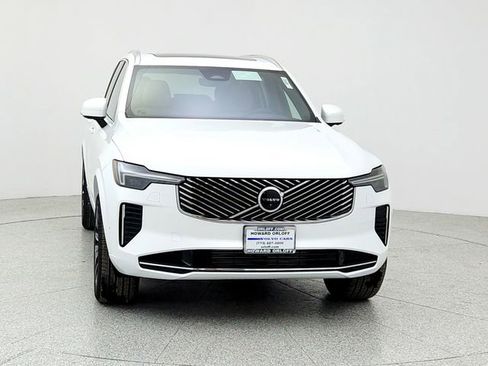 New 2026 Volvo XC90 T8 Plus image 2