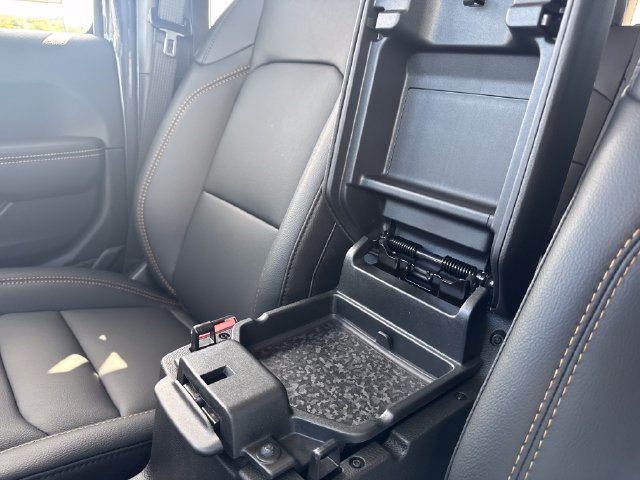 New 2027 Jeep Wrangler Unlimited Sahara AWD/4WD image 28