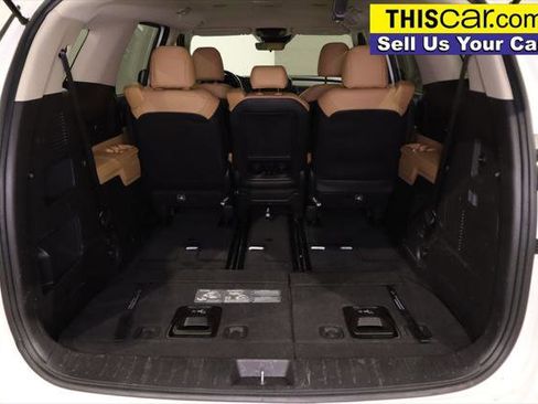 Used 2024 Kia Carnival LX image 29