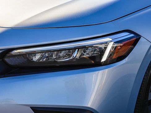 Certified 2023 Honda Civic EX image 22