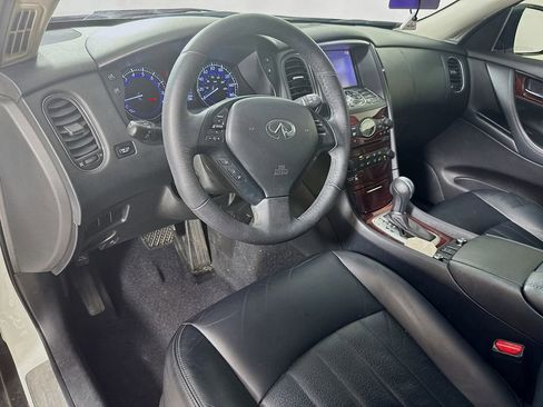 Used 2017 INFINITI QX50 2WD w/ Premium Plus Package image 9