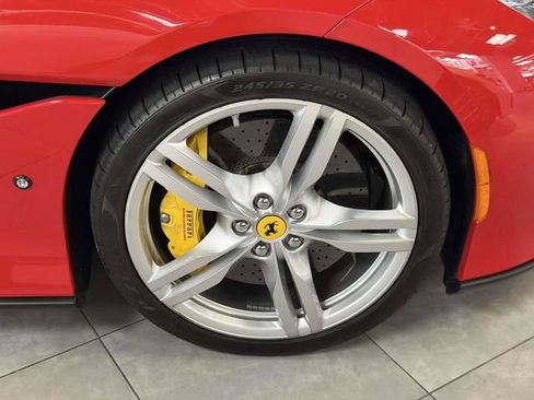 Used 2019 Ferrari Portofino RWD image 7