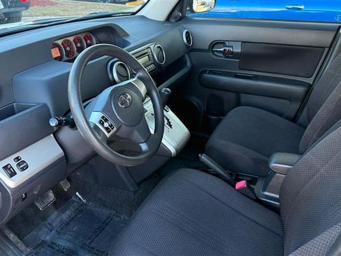 Used 2010 Scion xB image 9