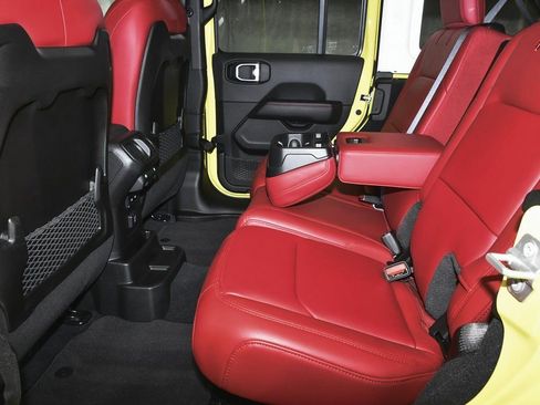 Used 2024 Jeep Wrangler Unlimited Rubicon 392 image 54