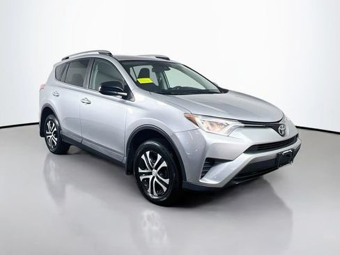 Used 2017 Toyota RAV4 LE w/ All Weather Liner Package AWD/4WD image 10