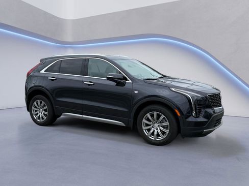 Used 2023 Cadillac XT4 Premium Luxury w/ Technology Package FWD image 1