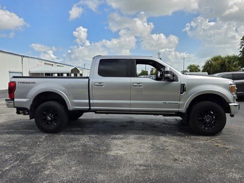 Used 2022 Ford F350 Lariat w/ Tremor Off-Road Package AWD/4WD image 3