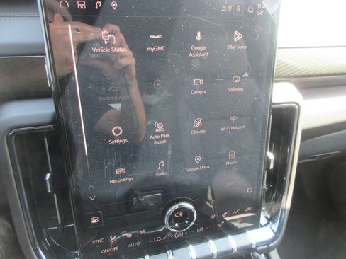 New 2026 GMC Yukon AT4 w/ AT4 Premium Package AWD/4WD image 19
