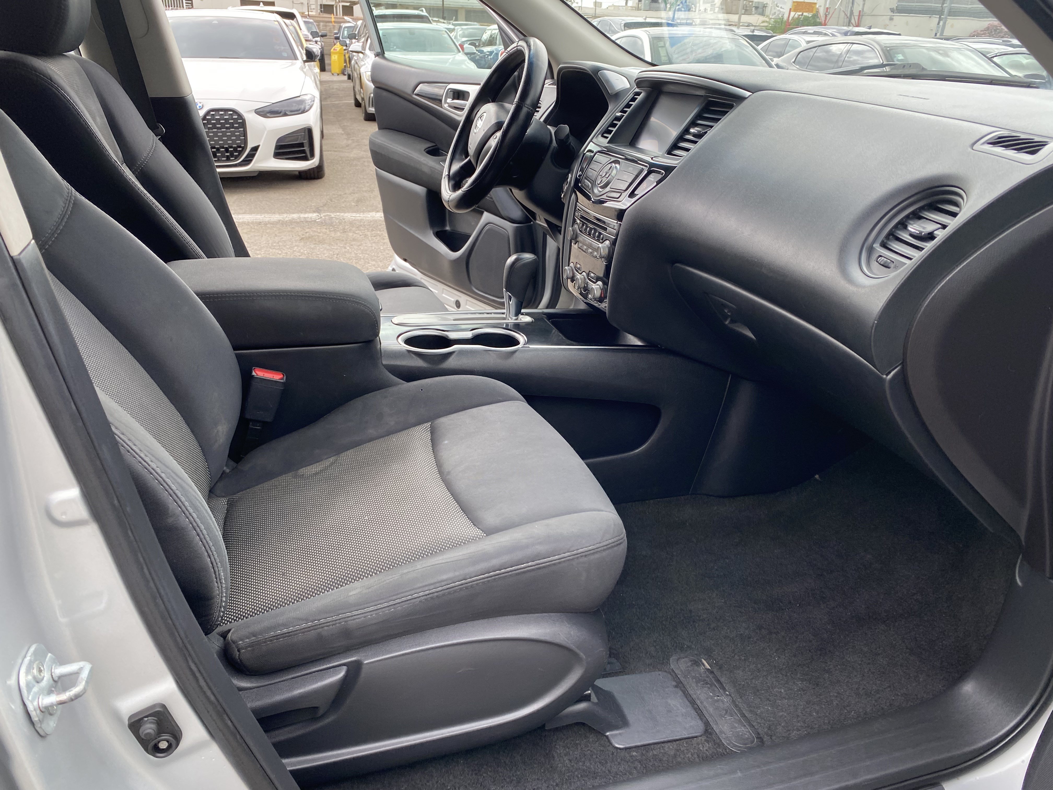 Used 2017 Nissan Pathfinder S FWD image 22