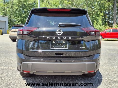 Used 2026 Nissan Rogue S AWD/4WD image 5