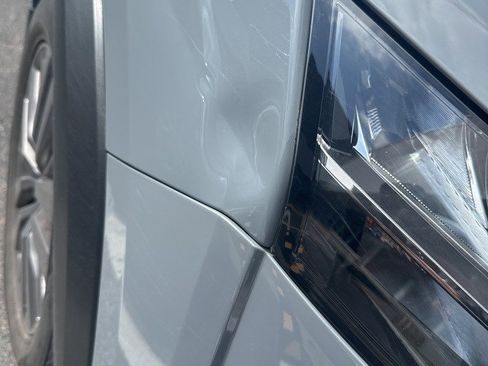 Used 2023 Nissan Pathfinder SL w/ SL Premium Package image 2