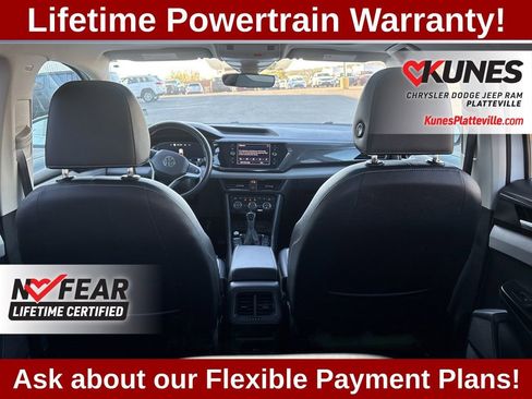 Used 2023 Volkswagen Taos SEL image 12