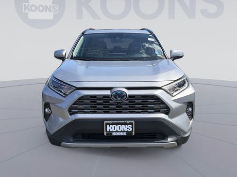 Used 2020 Toyota RAV4 Limited image 11