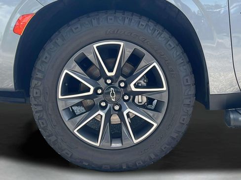 Used 2022 Chevrolet Tahoe Z71 w/ Off-Road Capability Package AWD/4WD image 33