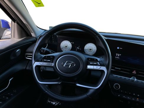 Used 2021 Hyundai Elantra Limited w/ Cargo Package image 11