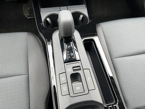 New 2027 Toyota Prius LE FWD image 20