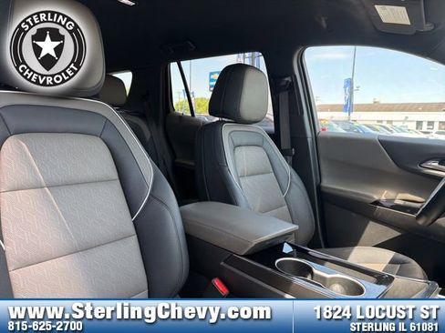 Used 2025 Chevrolet Equinox LT w/ Convenience Package II FWD image 12