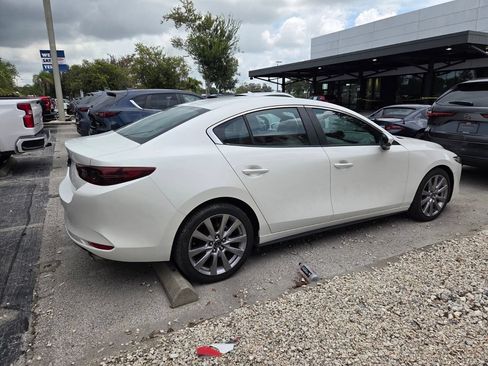 Used 2020 MAZDA MAZDA3 Sedan w/ Select Package FWD image 11