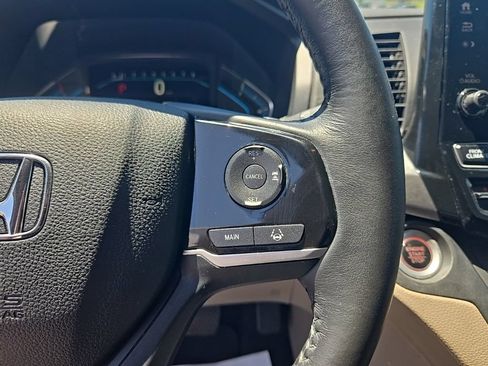 Used 2019 Honda Odyssey Touring image 17