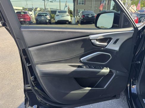 Used 2024 Acura RDX SH-AWD image 9