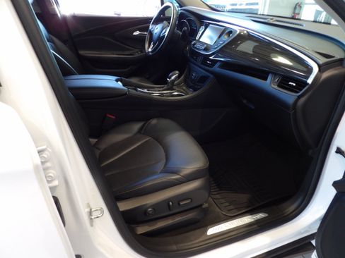 Used 2018 Buick Envision Essence w/ LPO, Cargo Package AWD/4WD image 25