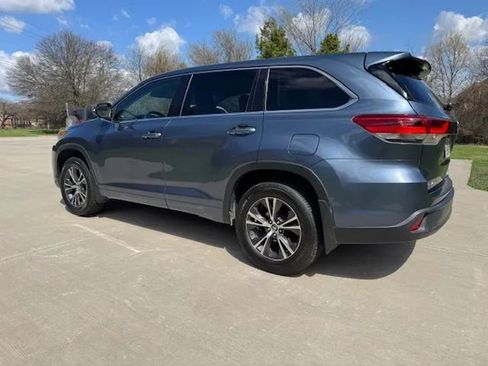 Used 2018 Toyota Highlander Plus image 3