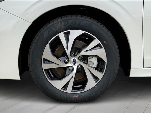 Used 2025 Subaru Legacy Premium image 13