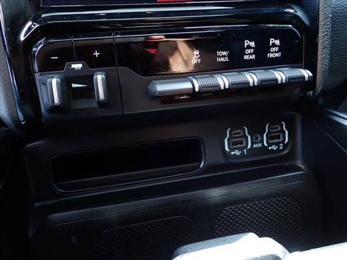 Used 2022 RAM 1500 Laramie AWD/4WD image 20
