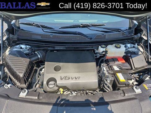 Certified 2023 Chevrolet Traverse LT w/ LT Premium Package AWD/4WD image 32