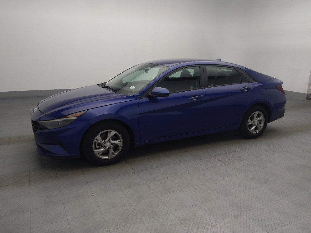 Used 2021 Hyundai Elantra SE w/ Cargo Package FWD image 2