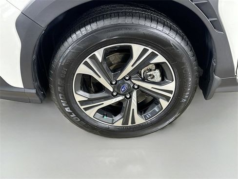 Used 2024 Subaru Crosstrek 2.0i Premium image 12