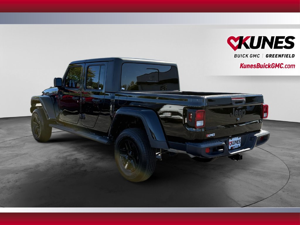 Used 2022 Jeep Gladiator Sport AWD/4WD image 8
