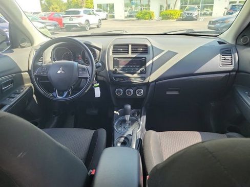 Used 2017 Mitsubishi Outlander Sport ES FWD image 2