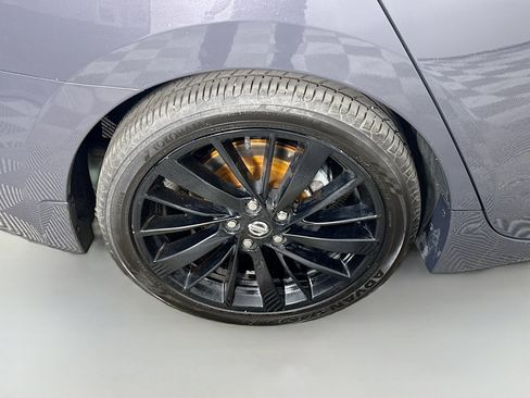 Used 2021 Nissan Maxima Platinum w/ 40th Anniversary Package image 33