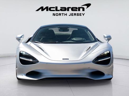 New 2025 McLaren 750S Spider image 7