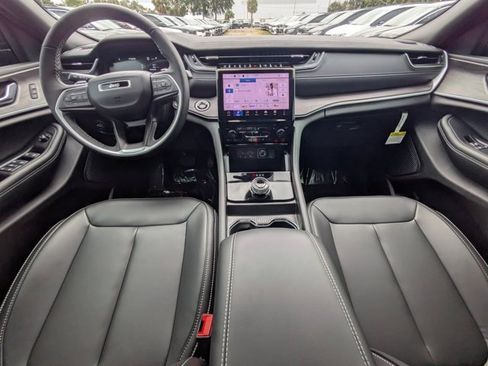 New 2025 Jeep Grand Cherokee L Limited w/ Black Appearance Package image 13