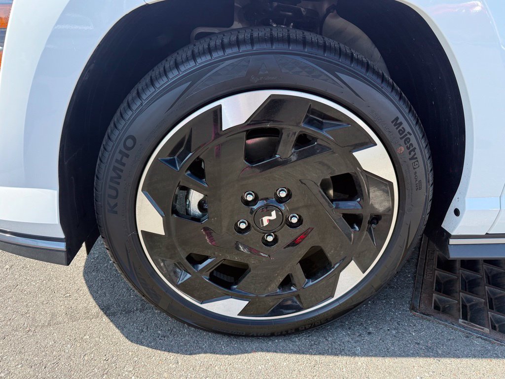 Certified 2025 Hyundai Kona N Line FWD image 33