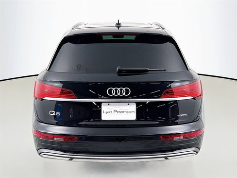 Used 2023 Audi Q5 2.0T Premium w/ Convenience Package image 10