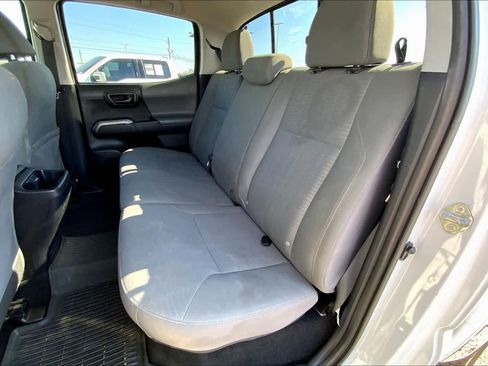 Used 2017 Toyota Tacoma SR5 image 20